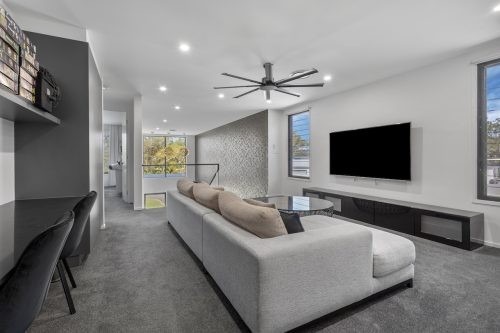 Hawke, Belmont 14