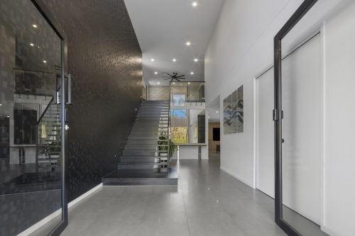 Hawke, Belmont 19