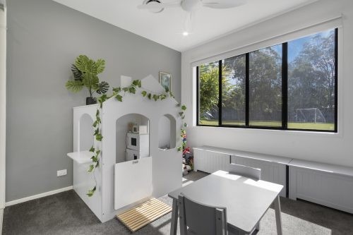 Hawke, Belmont 35