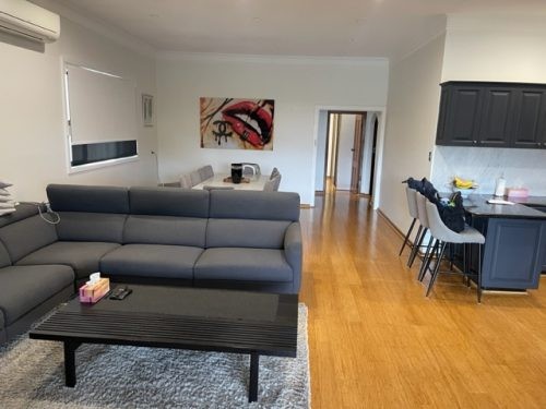 Vaughn, Mortdale 22