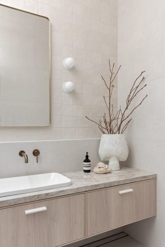 Zaley, Redfern 24