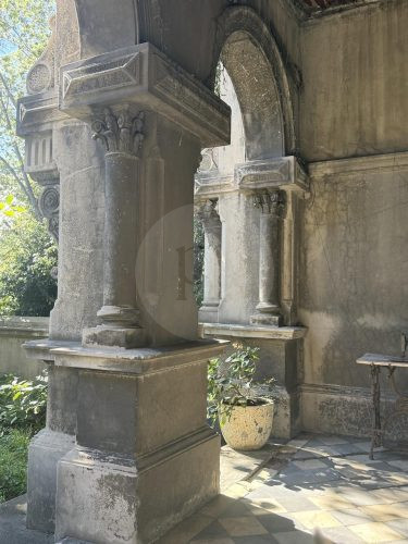 ITALIANATE