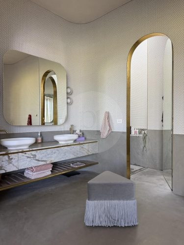 ITALIANATE MAIN ENSUITE1