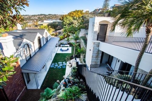 Flores, Mosman 40