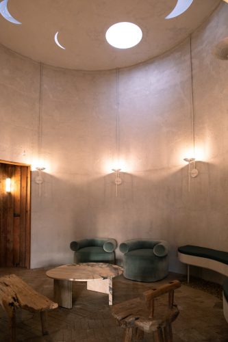 Cambria, Kiama Silo with moon phases[89]