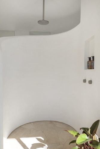 Disillusion, Whale Beach 12