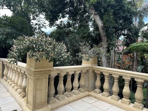 HAMLET HOUSE BALUSTRADE12