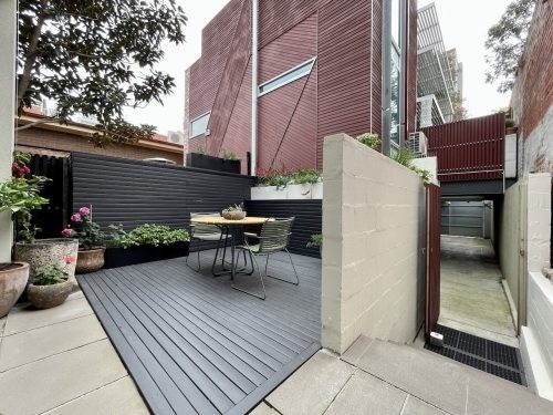 Matchpoint, Fitzroy 17