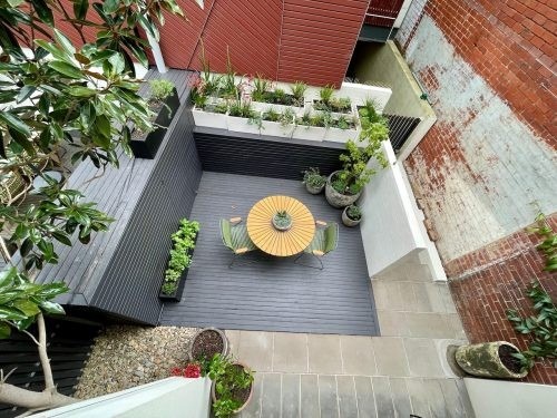 Matchpoint, Fitzroy 33