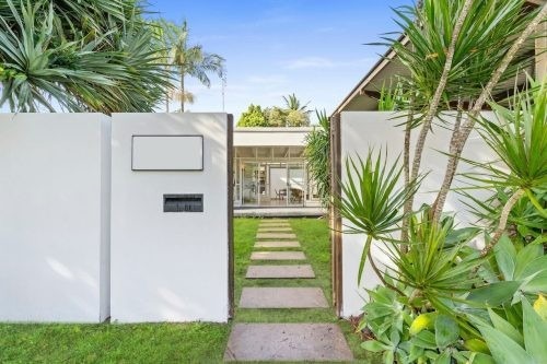 The Island, Mudjimba 9