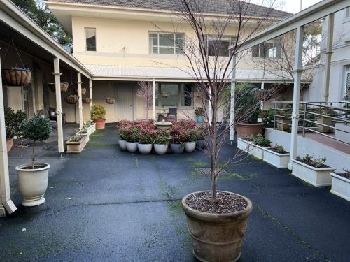 The Overlook Hotel, Balwyn 12