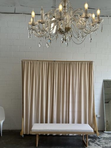 Aglow Studio, Mermaid Beach 7