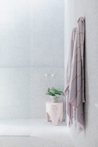 Armani, Frankston South 32