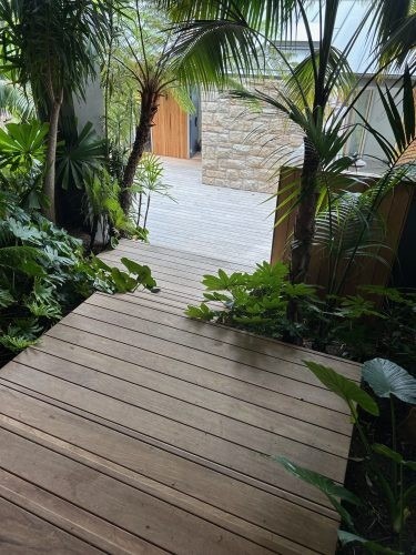 Hillside Escape, Palm Beach 28