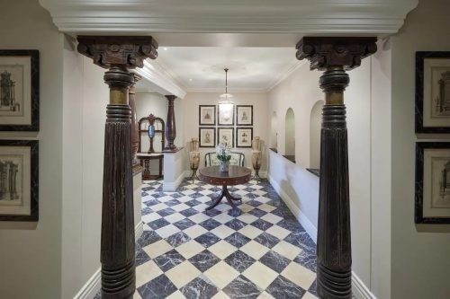 Queen Anne, Vaucluse 33