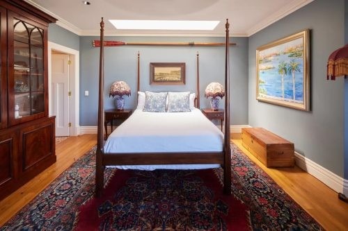 Queen Anne, Vaucluse 57