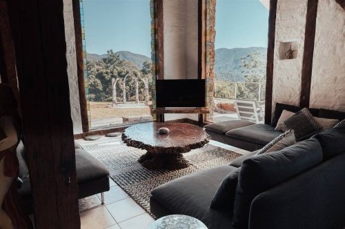 Adriatic Manor, Uki 44