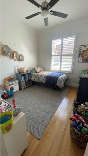 Lyric, Alphington 12