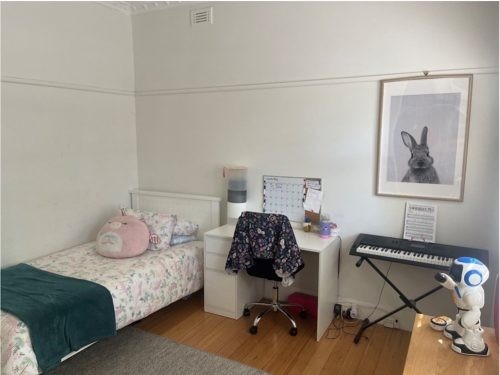 Lyric, Alphington 14