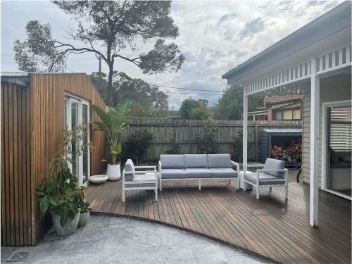 Lyric, Alphington 27