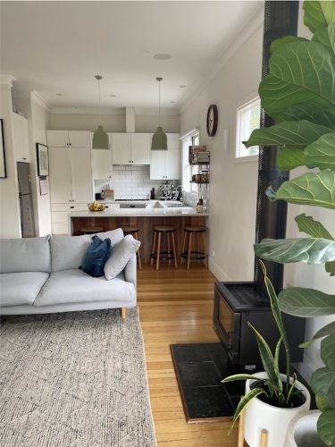 Lyric, Alphington 28