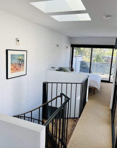 Pluto, Fitzroy North 10