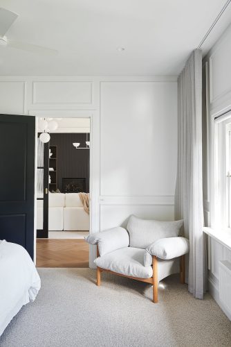 Californian Charm, Manifold Heights 18