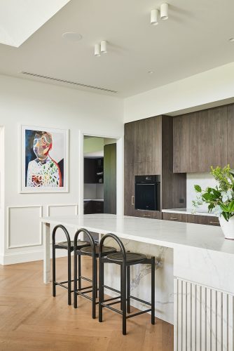 Californian Charm, Manifold Heights 30