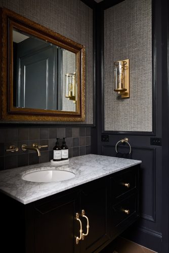 Californian Charm, Manifold Heights 33