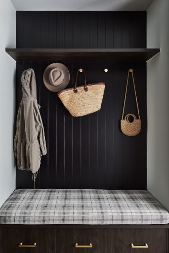 Californian Charm, Manifold Heights 34