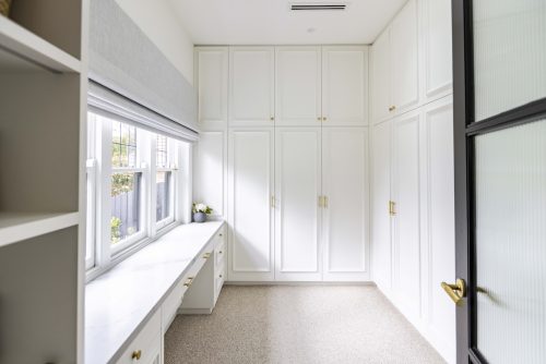 Californian Charm, Manifold Heights 4