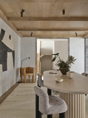 Interlude, Dover Heights 1