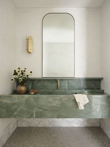 Interlude, Dover Heights 13