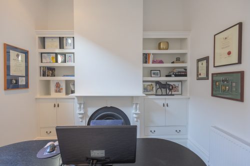 Lockwood, Hawthorn East 19