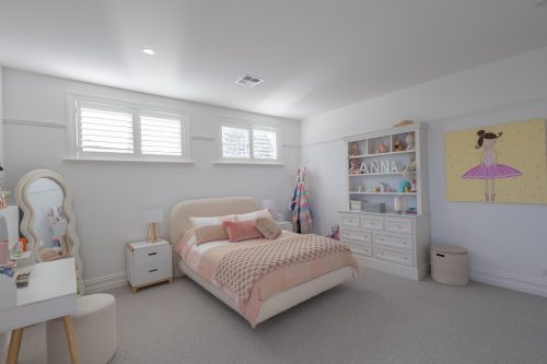 Lockwood, Hawthorn East 33