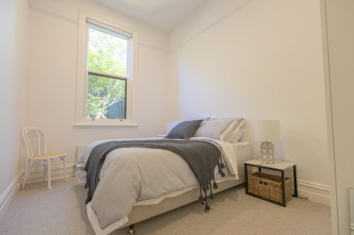 Lockwood, Hawthorn East 5