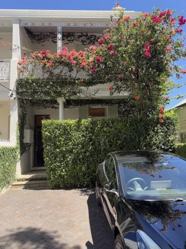 ELOPE, PADDINGTON109 FACADE AND DRIVEWAY