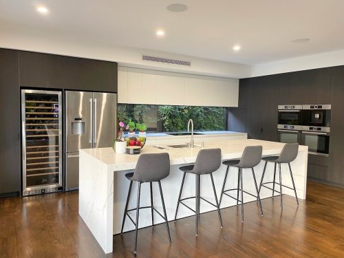 Sunny Side Up, Essendon 27
