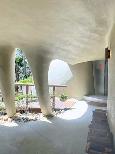 The Mud House, Newport 5
