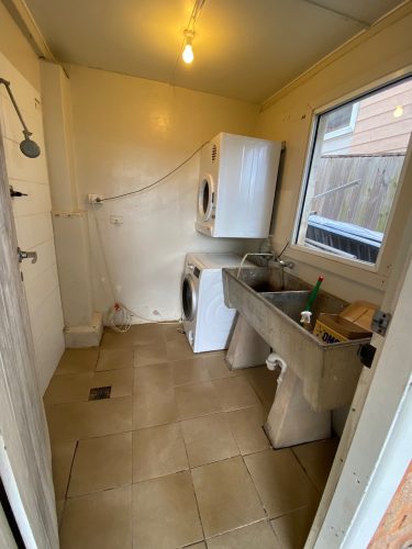 Brookhaven, Warriewood4