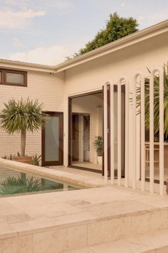 Cyrus, Tugun-18