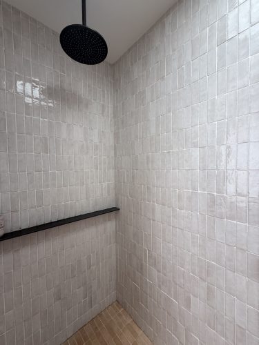 HARLEYS CLOVELLY96 ENSUITE