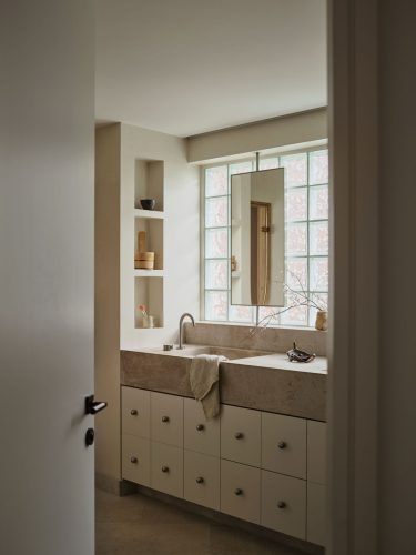 Elysian, Elizabeth Bay11