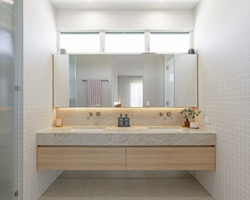 Hacienda, Sunshine Coast ensuitebathroom