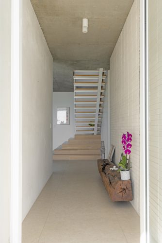 Hacienda, Sunshine Coast hallway2