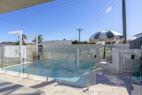 Hacienda, Sunshine Coast pool2
