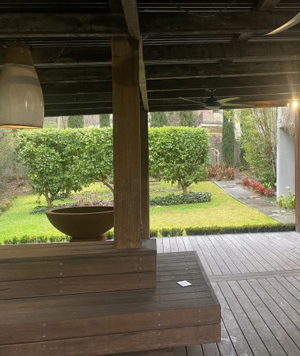 Izmir Oasis, Templestowe 33