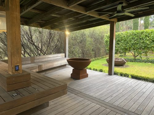 Izmir Oasis, Templestowe 34