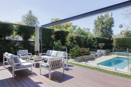 outdoor area garden established