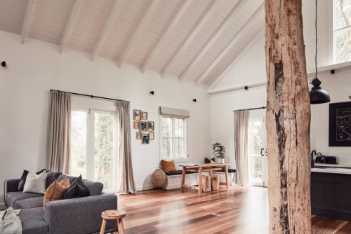 Gumtree Barn, Main Ridge 10